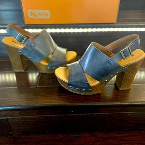 💥Good condition💥👠 Only worn a few times👠               🔥Hot deal🔥